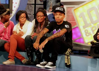 Chillin - Alicia Keys visits 106 &amp; Park (Photo: Randy Smith/BET)