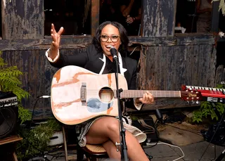 Elle Varner to Perform on Late Night With Seth Meyers - Elle Varner is hitting up the late night talk show circuit with an upcoming performance on Late Night&nbsp;With Seth Meyers. The R&amp;B songstress will appear on the Feb. 2 taping with Kid Ink.(Photo: Andrew H. Walker/Getty Images)