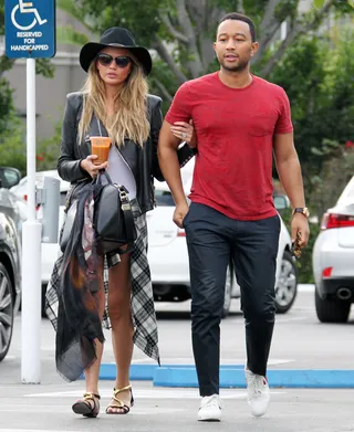 Lunch With Bae - John Legend and wife Chrissy Teigen enjoy the California sunshine while out for lunch at Fred Segal in West Hollywood.(Photo: JLM / Splash News)