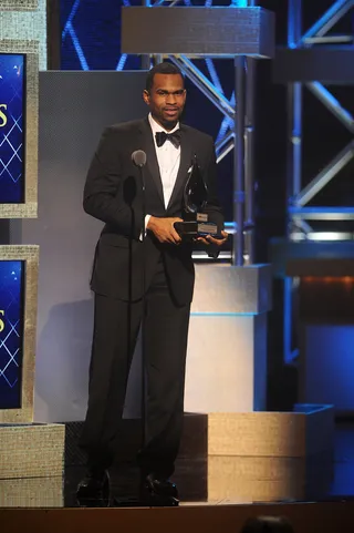 Digital Connection  - The BET Honors Digital Special Recognition recipient&nbsp;Kwame Simmons dedicates his acceptance speech to the communities that he works hard to influence and educate. (Photo: Brad Barket/BET/Getty Images for BET)