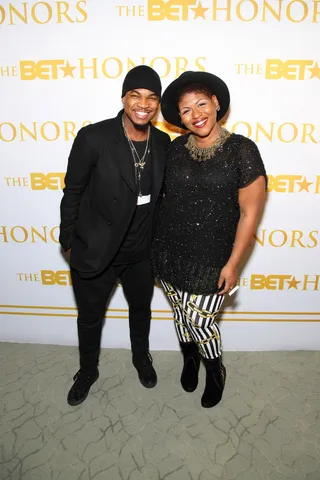 Golden Pens - Ne-Yo and Stacey Barthe are revered for their songwriting and last night they took a break from stroking their musical pens to strike a pose on the red carpet.(Photo: Bennett Raglin/BET/Getty Images for BET)