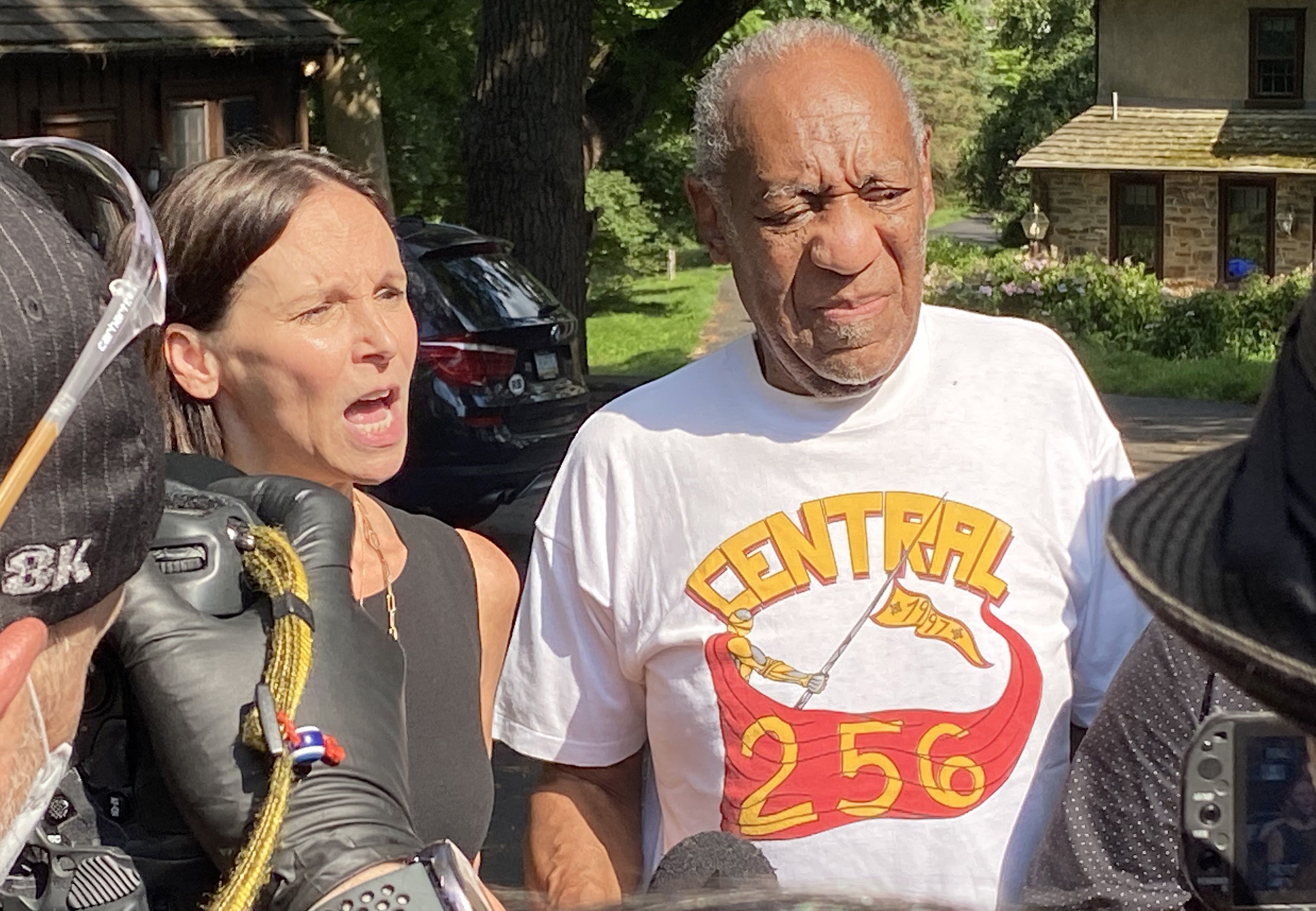 CHELTENHAM, PENNSYLVANIA - JUNE 30: Attorney Jennifer Bonjean and Bill Cosby speak outside of Bill Cosby's home on June 30, 2021 in Cheltenham, Pennsylvania. Bill Cosby was released from prison after court overturns his sex assault conviction. (Photo by Michael Abbott/Getty Images)