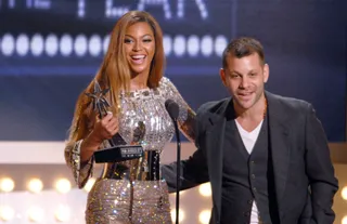 Beyoncé and Anthony Mandler - The mega star and her &quot;Irreplaceable&quot; video director accept the Video of the Year award during the 7th Annual BET Awards.&nbsp;(Photo: Michael Caulfield/WireImage for BET Network)