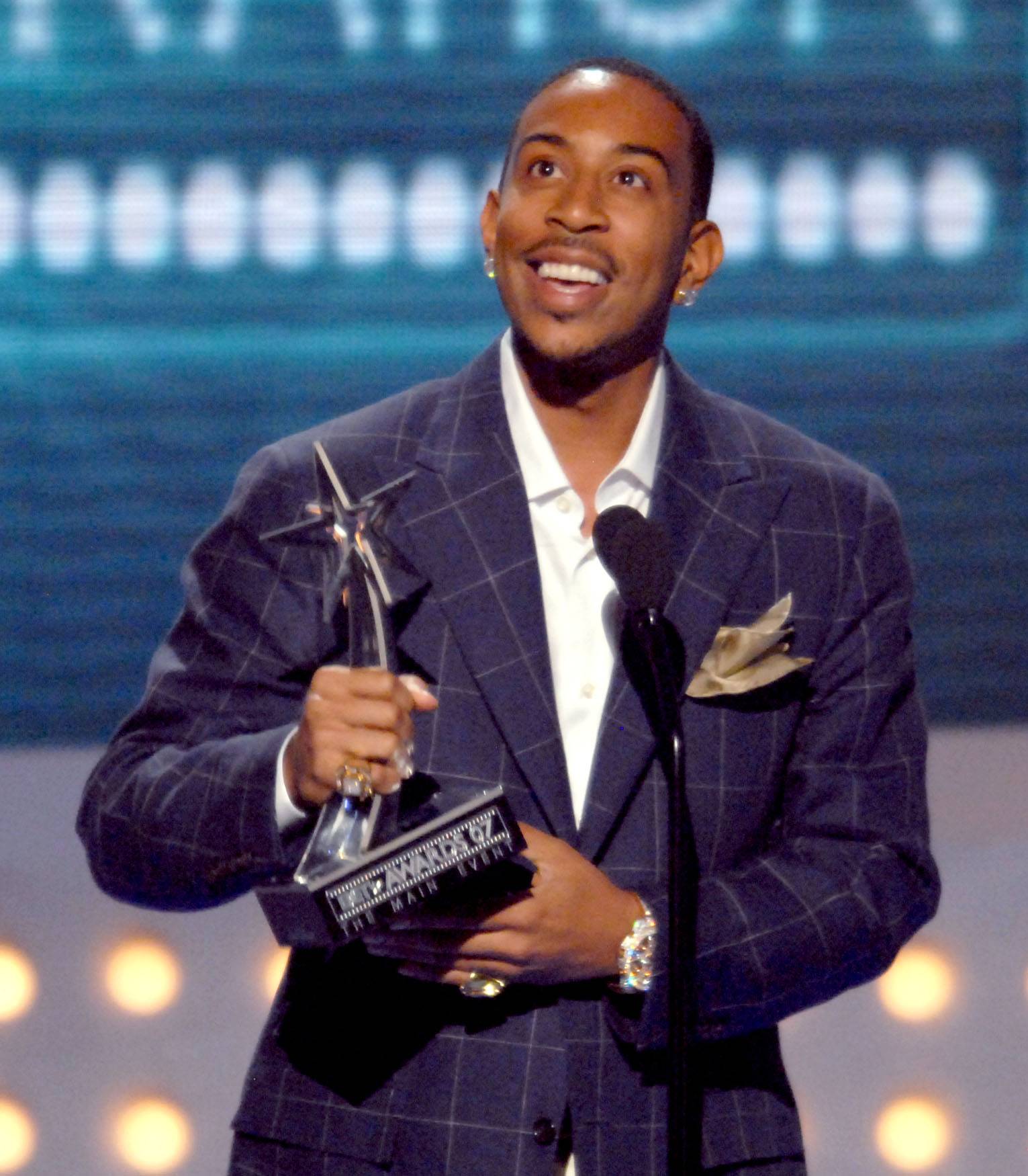 Ludacris - The Southern rapper accepts the Best Collaboration award for "Runaway Love" featuring Mary J. Blige at the Shrine Auditorium on June 26, 2007 in Los Angeles, California. &nbsp;&nbsp;(Photo: Michael Caulfield/WireImage for BET Network)