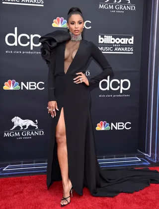 Ciara In&nbsp;Stephane Rolland - Ciara&nbsp;went&nbsp;couture as she posed wearing a bold Stephane Rolland FW18 dress.(Photo: Axelle/Bauer-Griffin/FilmMagic)