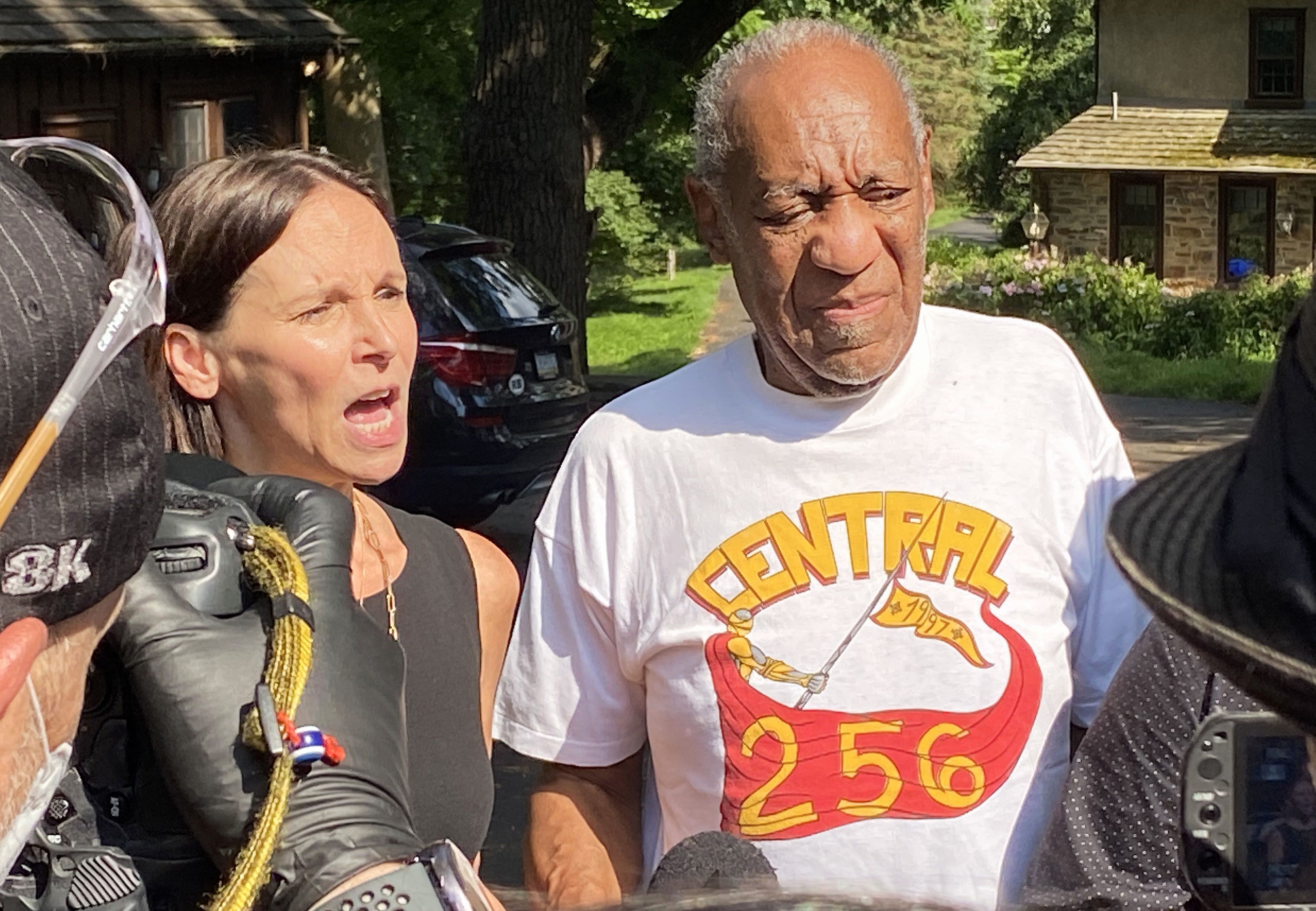 CHELTENHAM, PENNSYLVANIA - JUNE 30: Attorney Jennifer Bonjean and Bill Cosby speak outside of Bill Cosby's home on June 30, 2021 in Cheltenham, Pennsylvania. Bill Cosby was released from prison after court overturns his sex assault conviction. (Photo by Michael Abbott/Getty Images)