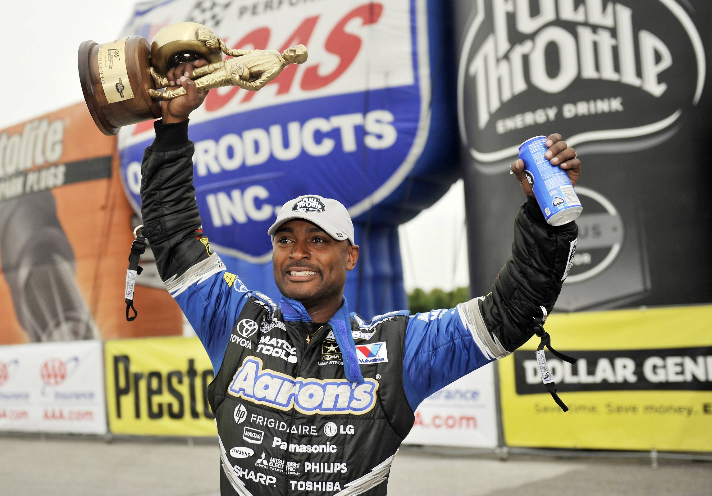 Antron Brown Blazes a Path, racing, NHRA, drag racing