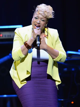 171693647JF00025_2013_BET_E