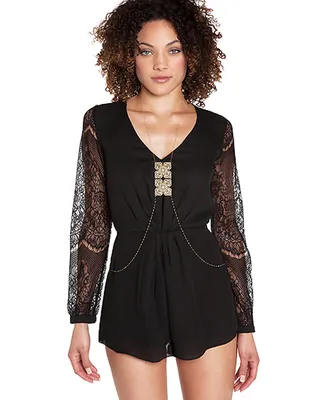 Consider Festival Body Chain - Make that little black dress pop with this delicate gold chain. Beneath the two floral filigree pendants are onyx semi-precious beads aligned in a rosary style. Love.   (Photo: Daily Look)