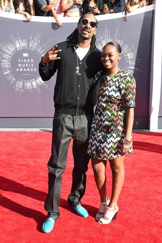 Snoop Dogg and Cori Broadus - The rap legend and his wife kept it conservative on the red carpet this year.&nbsp;  (Photo: Frazer Harrison/Getty Images)