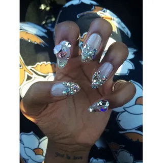 Keke Palmer - “Shine on ‘em” Keke writes on IG about her blinged-out set. The beauty puts the “bling” in bling-bling!&nbsp;(Photo: Keke Palmer via Instagram)