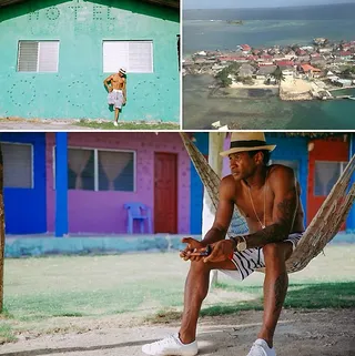Usher @howuseeit - Usher takes in the beautiful scenery in Panama while shooting a movie (Hands of Stone)&nbsp;with Journee Smollet-Bell.(Photo: Usher via Instagram)