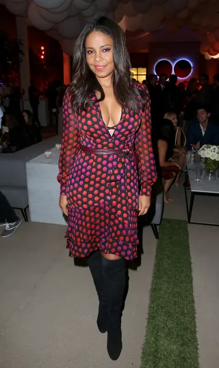 Print Power - She goes for a tiered shirt-dress with wine-colored belt at this L.A. event. We love the casual mix of red and pink polka-dots.(Photo: Imeh Akpanudosen/Getty Images for go90)