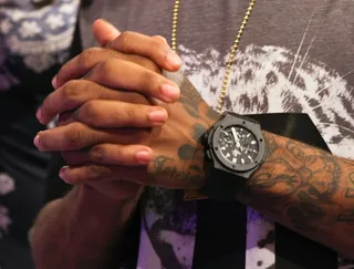 Black &amp; White - Host Bow Wow's watch showing off a bit.&nbsp;(Photo:&nbsp; Bennett Raglin/Getty Images for BET)