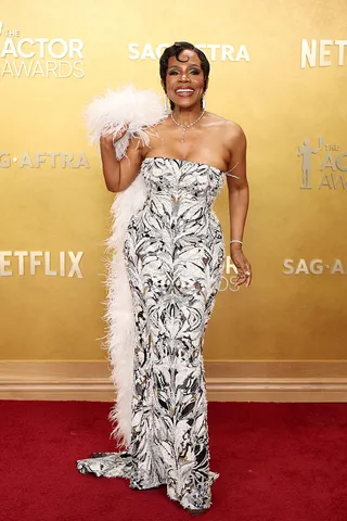 Sheryl Lee Ralph attends the 32nd Annual Actor Awards .jpg
