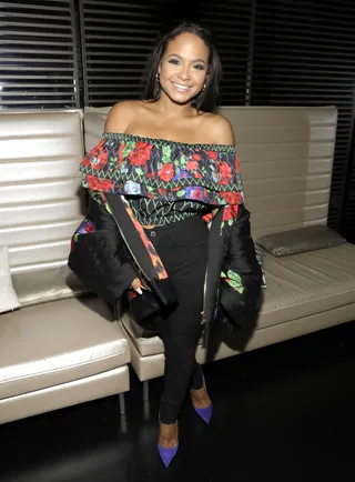 679908351RM038_Latina_s_20t