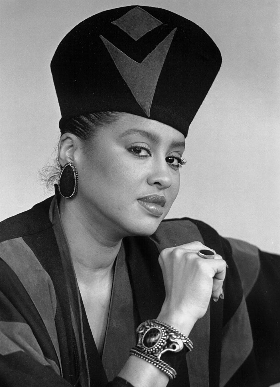 Phyllis Hyman - Who knows the heights this R&amp;B songstress could have reached had she not taken her own life in 1995, at the age of 45.&nbsp;"I'm tired. I'm tired. Those of you that I love know who you are. May God bless you," read her suicide note.(Photo: David Corio/Michael Ochs Archives/Getty Images)
