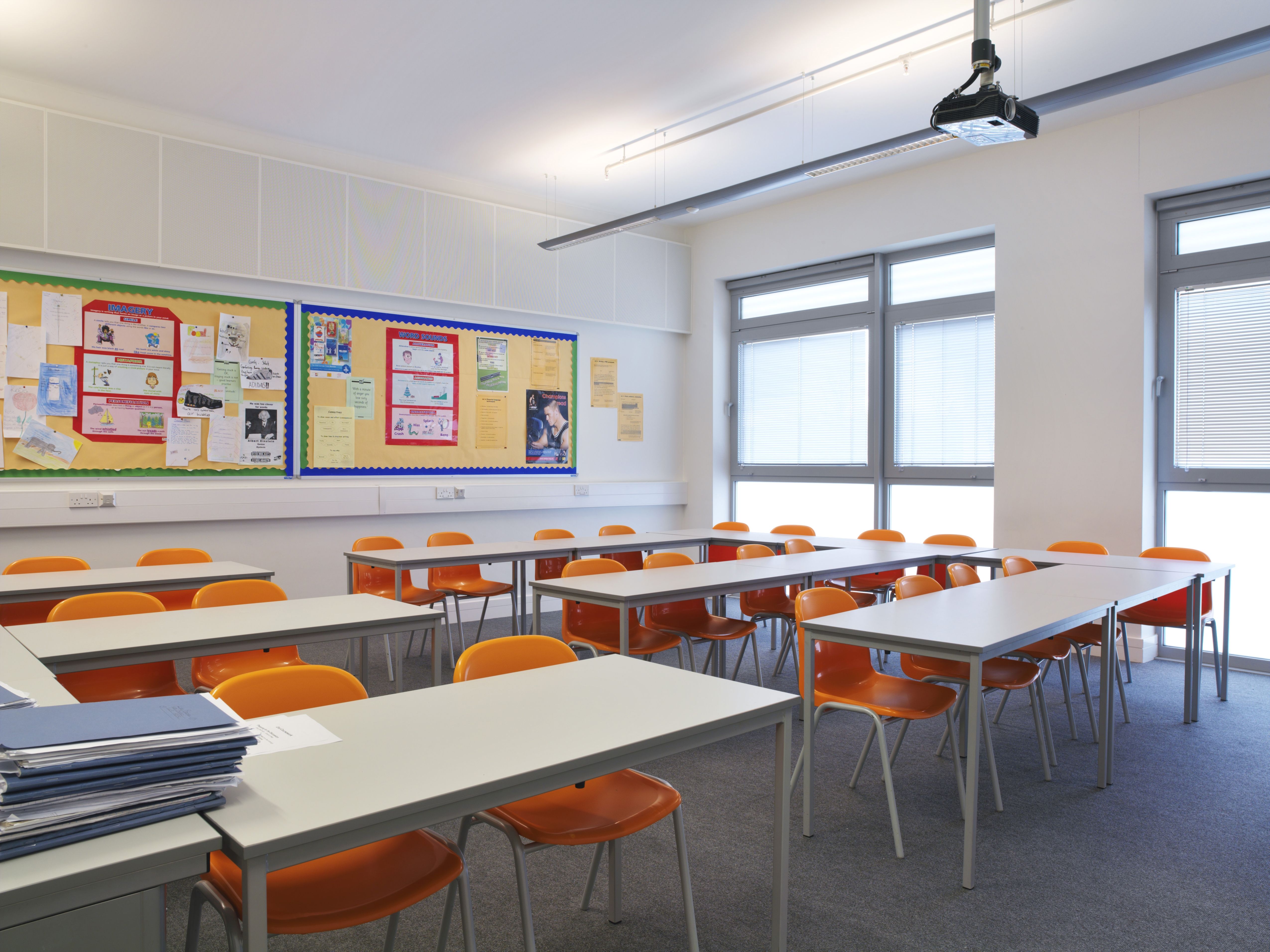 Hampshire County Council Sir John Hunt of Everest, Basingstoke. Architects: Hampshire County Council. (Photo by Arcaid/Universal Images Group via Getty Images)