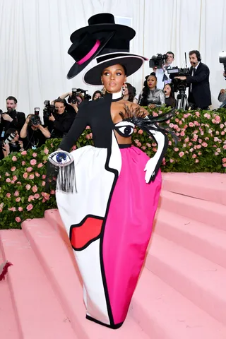 Janelle Monae&nbsp;in custom Christian Siriano&nbsp; - (Photo: Dia Dipasupil/FilmMagic)&nbsp;