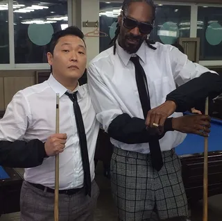 Snoop @snoopdogg - Snoop kicks it with &quot;Gangnam Style&quot; sensation Psy. It's rumored that the West Coast rapper may have a cameo in Psy's new video.(Photo: Snoop via Instagram)