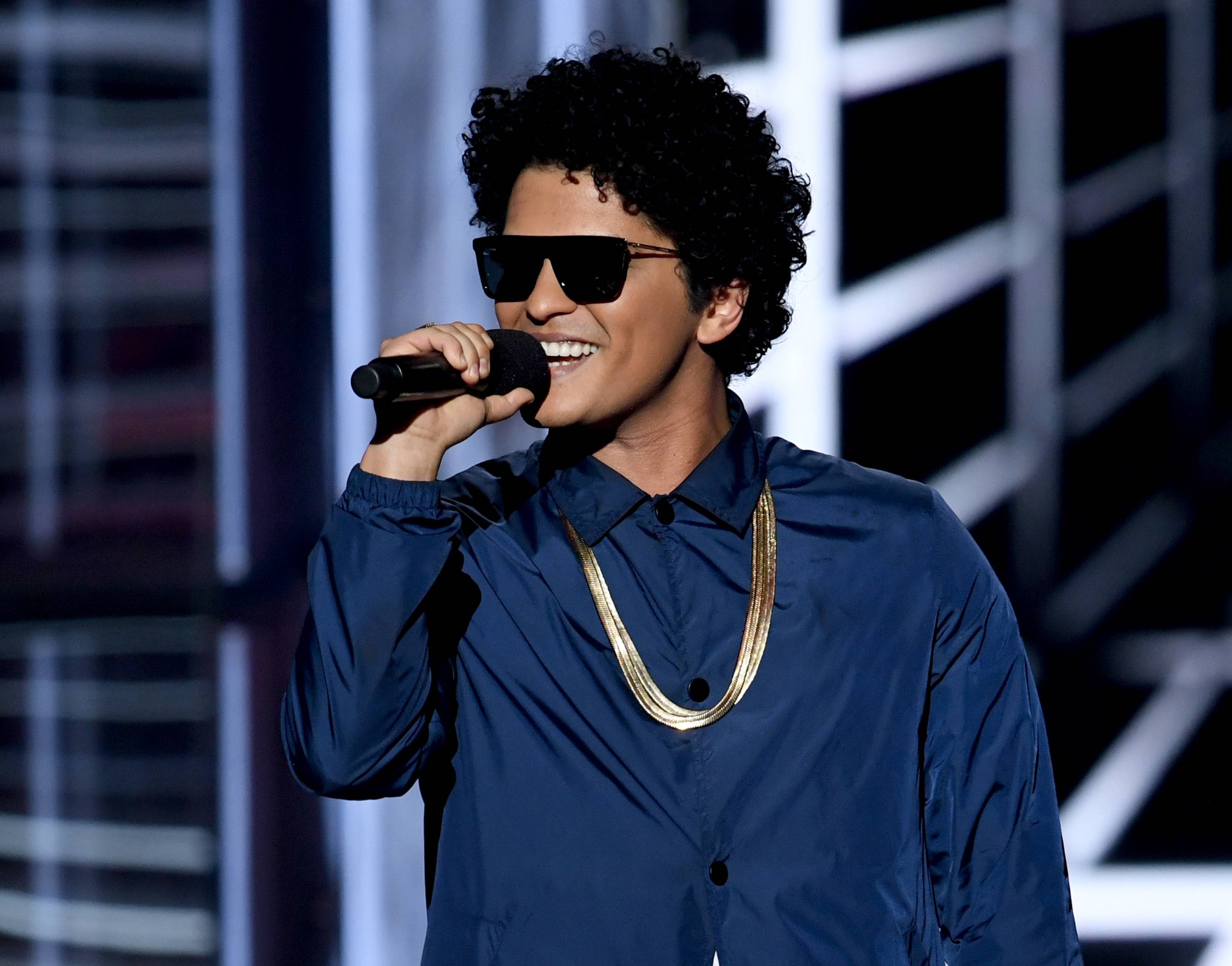 Bruno Mars BET Awards 2021