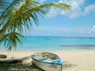 Barbados - The homeland of pop princess Rihanna is one to behold. It's incredibly luxurious and is probably one of the top vacation spots for celebs because of that reason. Why not walk down the aisle on such a wonderful island? At least do it for Rih Rih!&nbsp;  (Photo: Courtesy of Pinnacle Worldwide)