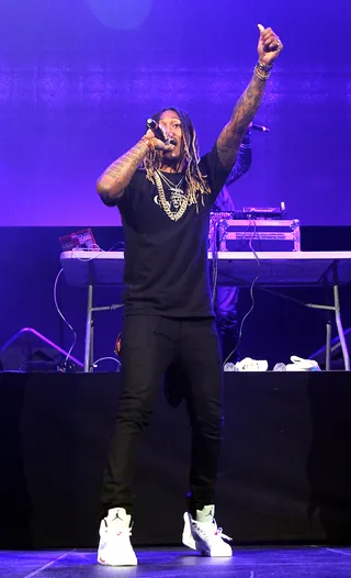 587236401MT00220_Power_105_