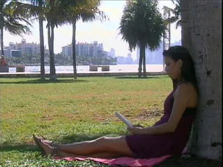 /mobile/vh1_mobilepreview/flipbooks/Shows/BBallWives/eo201/b09.jpg