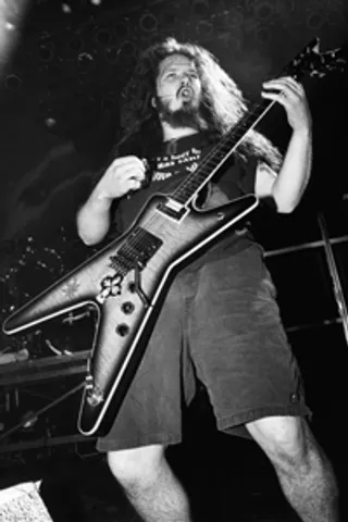 /mobile/vh1_mobilepreview/flipbooks/Shows/thatmetalshow/Top5/607/607_3_DimebagDarrell.jpg