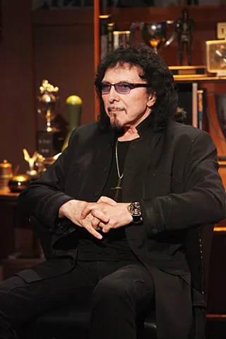 /sitewide/flipbooks/img/shows/that_metal_show/onset_with_tony_iommi/4.jpg