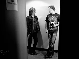 /mobile/vh1_mobilepreview/flipbooks/Shows/Thatmetalshow/TMS_805/0405.jpg