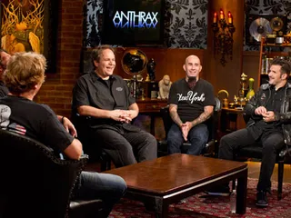 /mobile/vh1_mobilepreview/flipbooks/Shows/Thatmetalshow/TMS_805/0464.jpg