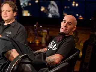 /mobile/vh1_mobilepreview/flipbooks/Shows/Thatmetalshow/TMS_805/0491.jpg