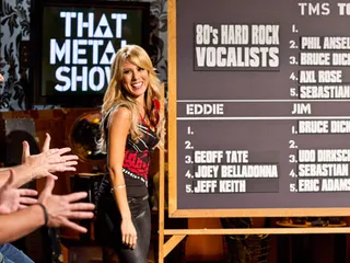 /mobile/vh1_mobilepreview/flipbooks/Shows/Thatmetalshow/TMS_806/0214.jpg