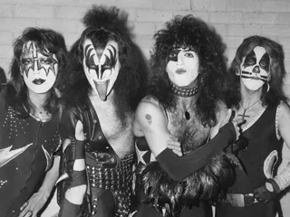 /mobile/vh1_mobilepreview/flipbooks/Shows/Thatmetalshow/807_Top5/KISS.jpg