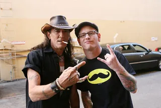 /sitewide/flipbooks/img/shows/that_metal_show/episode_807/V_TMS_Night_Ranger_7_22_11_1866.jpg