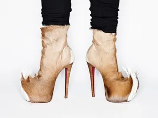 /mobile/vh1_mobilepreview/flipbooks/Shows/loveandhiphop/LHH_Ring_flip/shoe.jpg