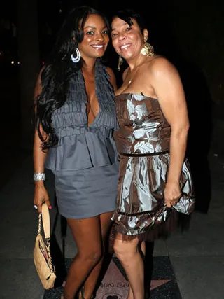 /mobile/vh1_mobilepreview/flipbooks/Shows/BBW_LA_2/BBW_LA_Cast/brookemom_1342622108.jpg