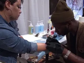 /mobile/vh1_mobilepreview/flipbooks/Shows/Black_Ink_Crew/106/10.jpg