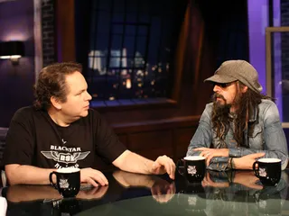 /mobile/vh1_mobilepreview/flipbooks/Shows/Thatmetalshow/1206/4.jpg