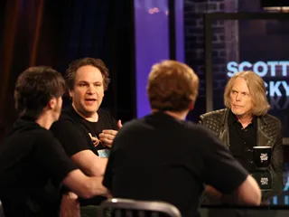 /mobile/vh1_mobilepreview/flipbooks/Shows/Thatmetalshow/1207/3.jpg
