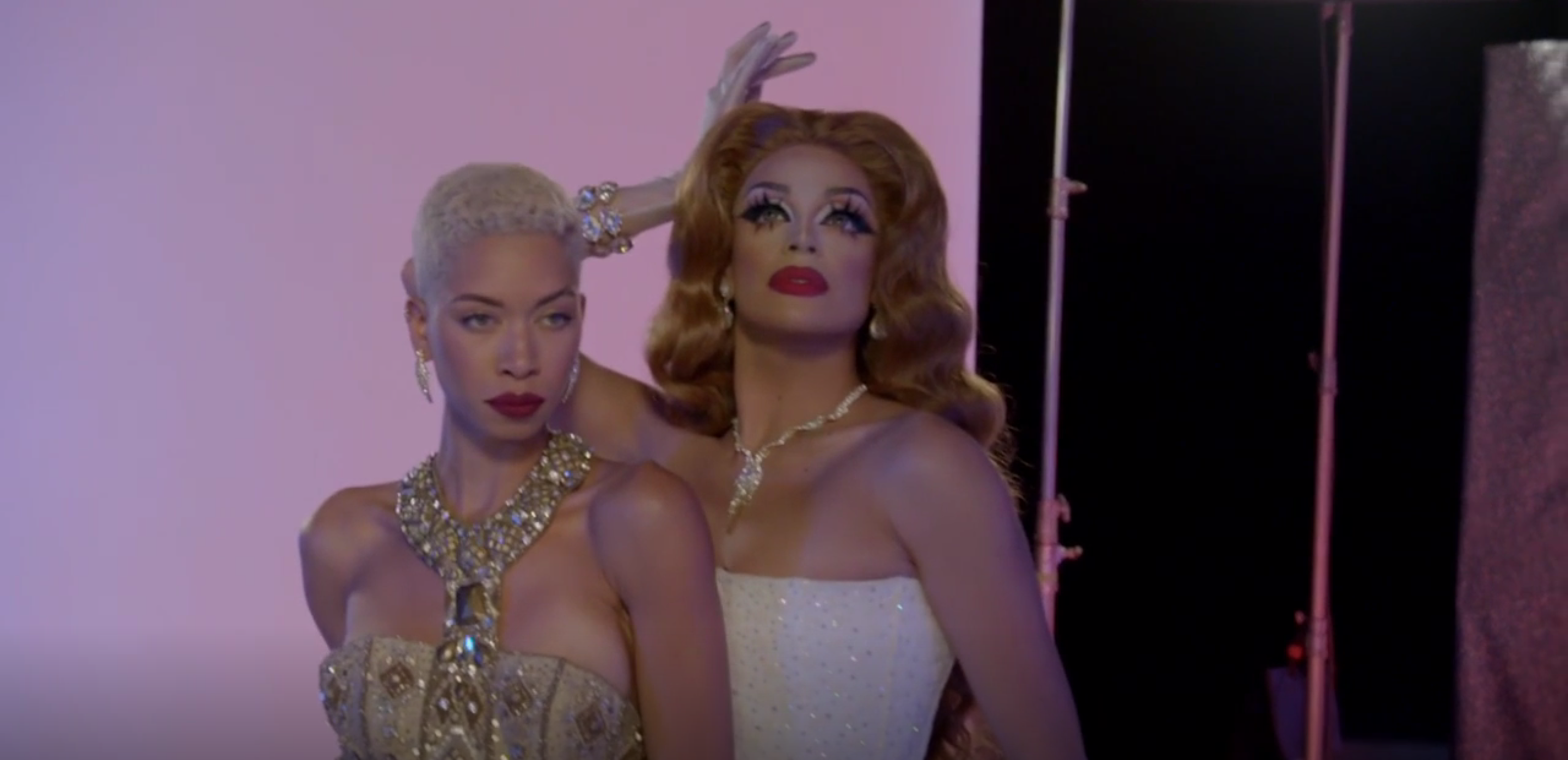The Models Learn How to Be Princesses From the Queens of RuPaul's Drag ...