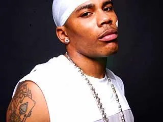 /sitewide/flipbooks/img/artists/nelly/01/4987.jpg