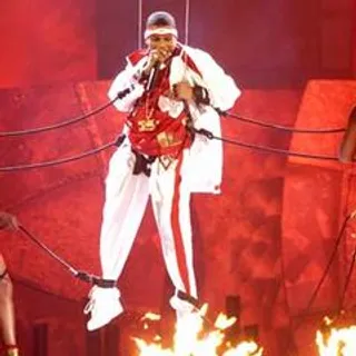 /sitewide/flipbooks/img/shows/grammys/2003_show_images/4181.jpg