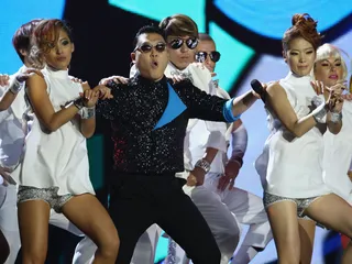 EMA 2012 Highlights - Img 26