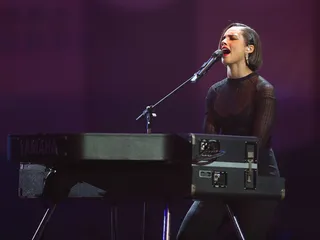 EMA 2012 Highlights - Img 45 - Alicia Keys