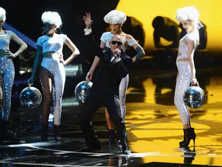2012 Performers - Image 14
