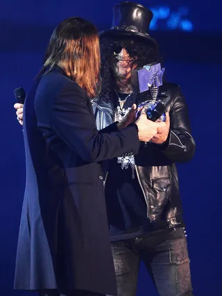 mgid:file:gsp:scenic:/international/mtvema/2014/images/galleries/2014-ema-presenters/Slash-OzzyOsbourne-458708998-4x3.jpg