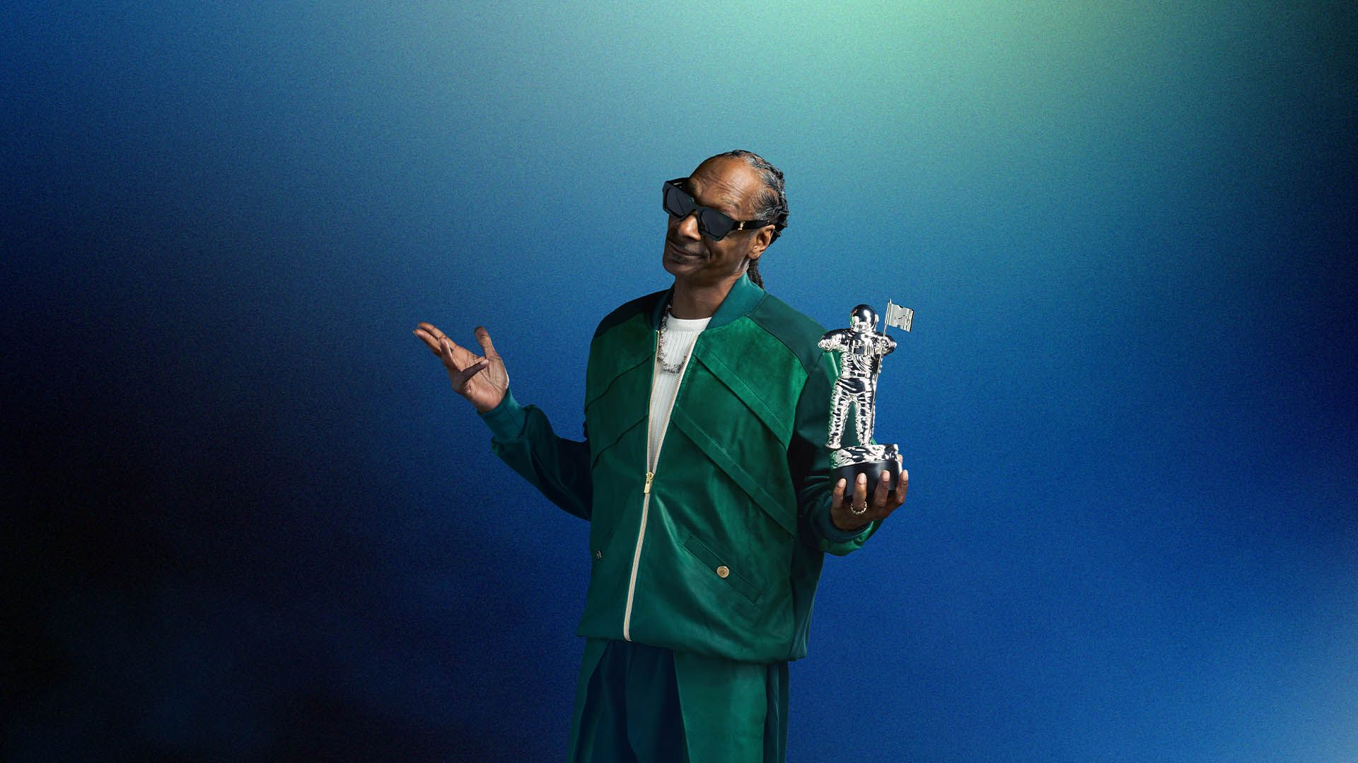 Snoop Dogg will host the 2026 VMAs