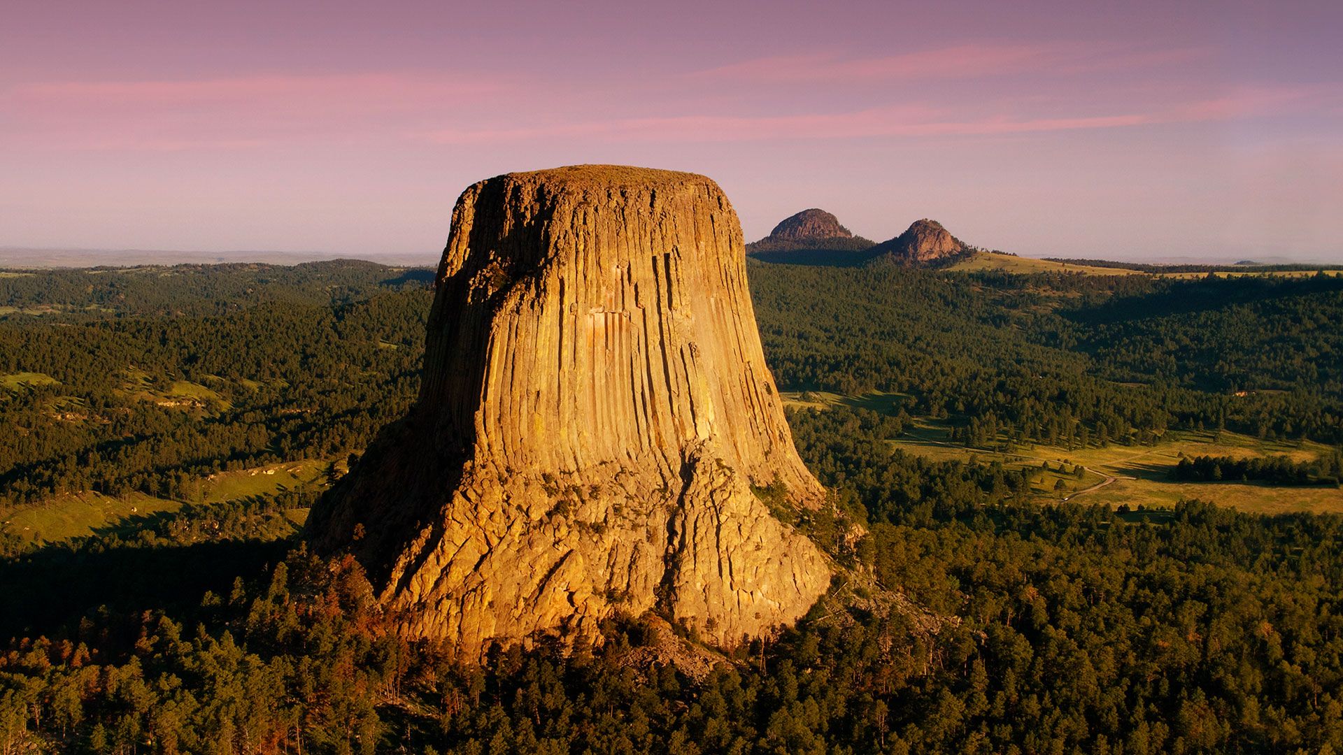Landscape photo of an American geographic landmark.